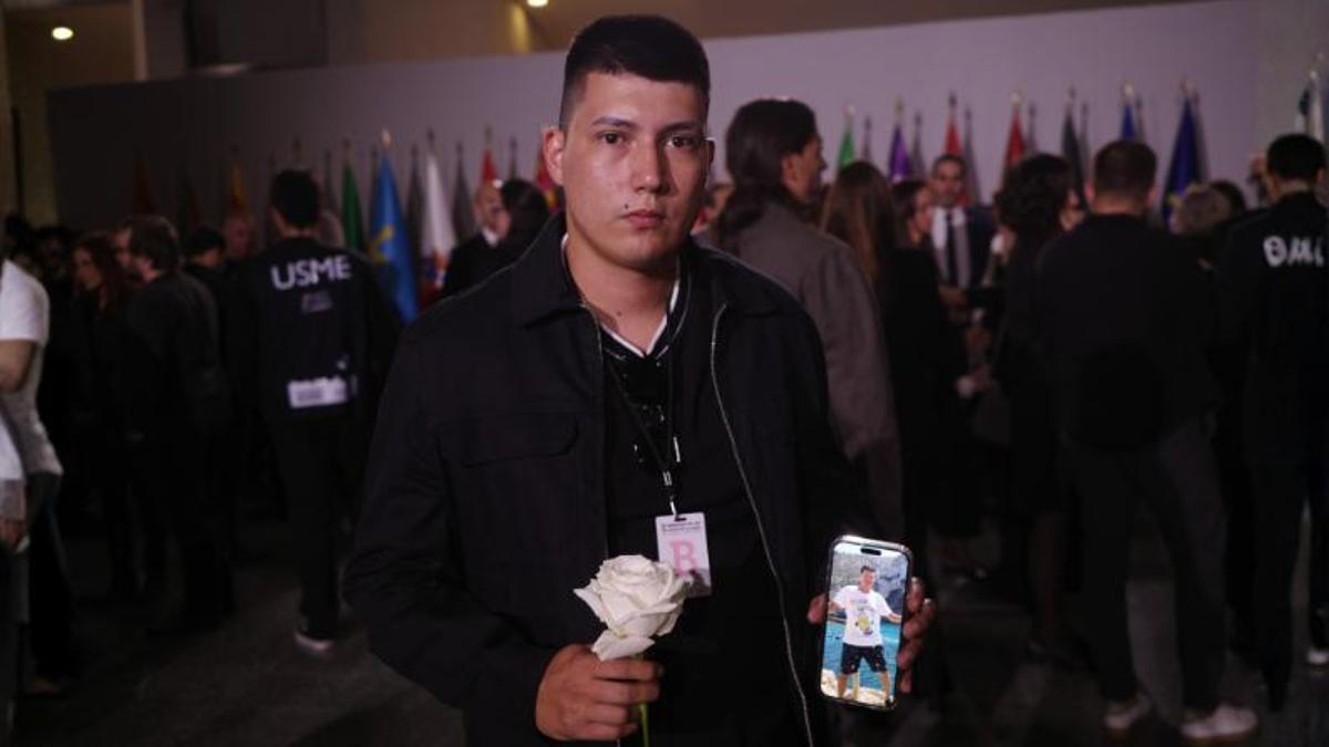 El día que cambió la vida de Diego: sacó a su padre ahogado de un furgón y deportaron a su madre