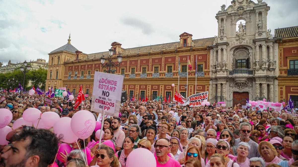 “Pasé 16 meses sin saber que tenía cáncer”: las víctimas de los fallos en el cribado exigen justicia en Sevilla