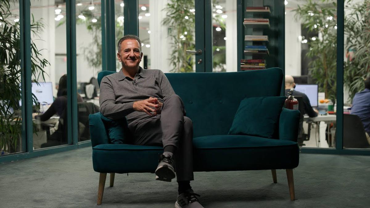 José Miguel Contreras: “Hay empresarios de derechas que controlan medios para que finjan ser de izquierdas”