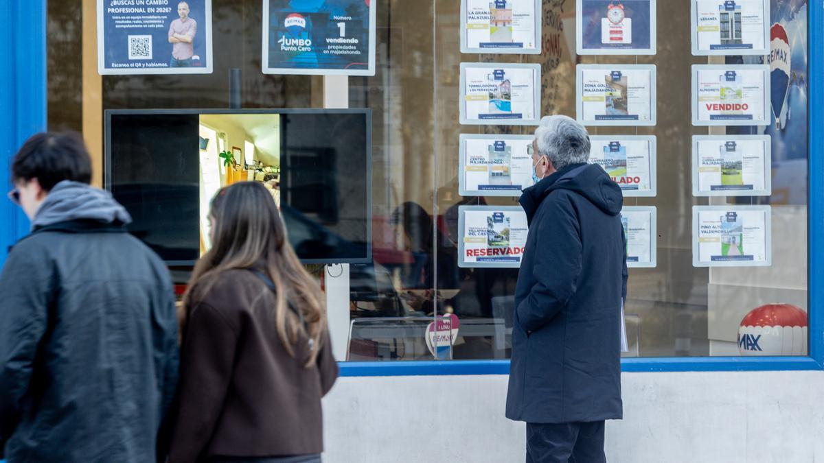 La oficina de una empresa inmobiliaria en Madrid (España).