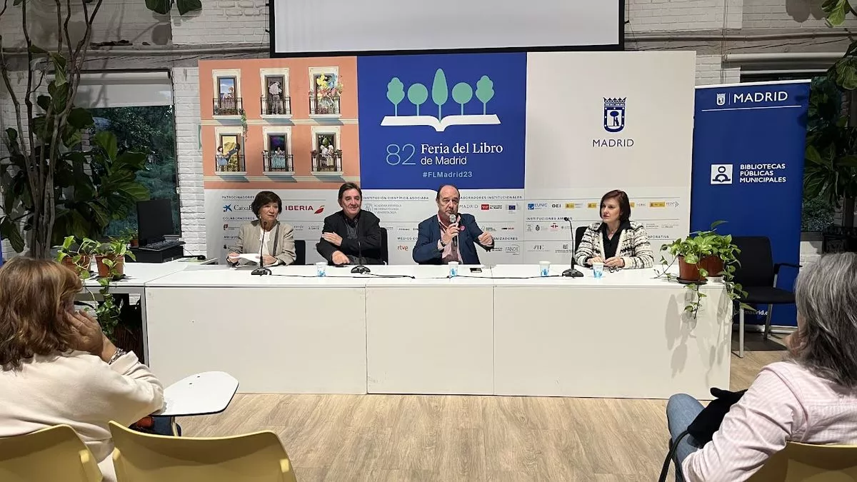 El encuentro sobre cultura y periodismo organizado por infoLibre en la Feria del Libro.