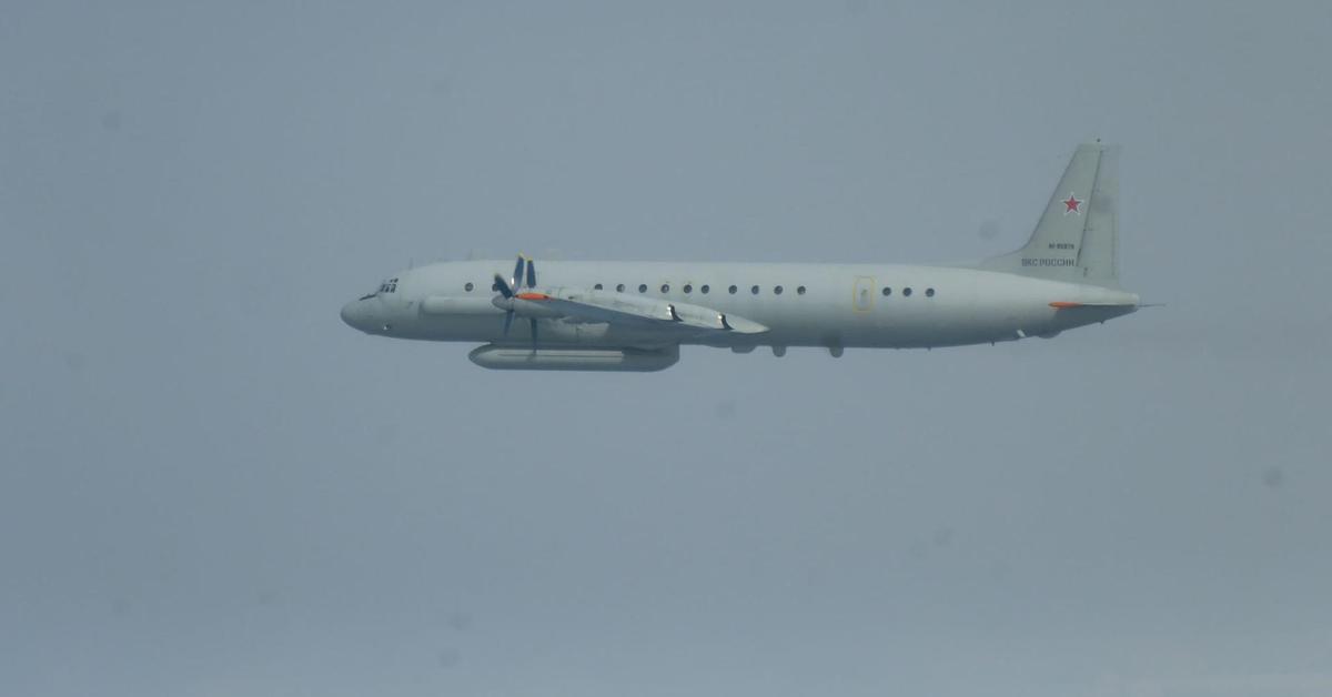 Un avión espía ruso sobrevuela el Báltico y obliga a despegar a dos cazas alemanes