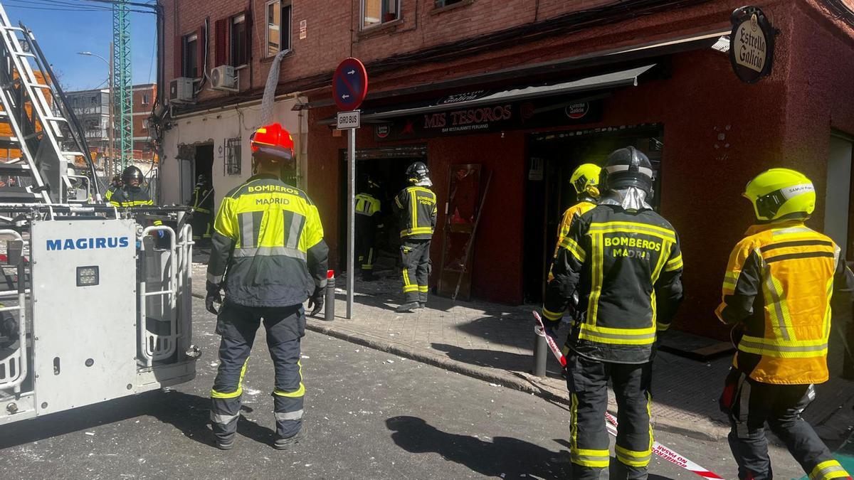 Al menos 21 heridos, 3 de gravedad, en la explosión de gas en un bar de Vallecas (Madrid)