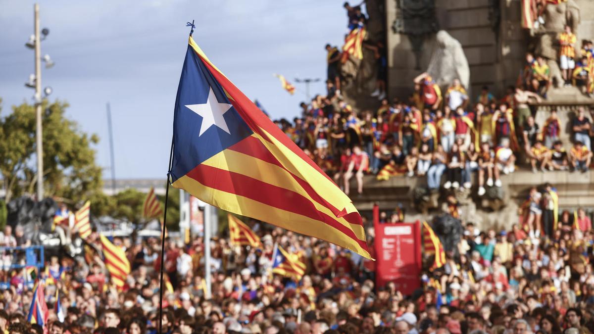 Vista de la manifestación independentista con motivo de la Diada, este jueves en Barcelona.