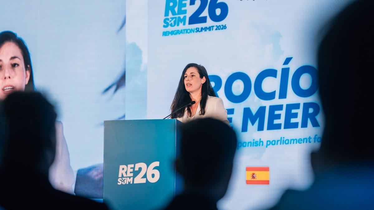 La diputada de Vox Rocío de Meer durante su intervención en la cumbre antimigrantes que tuvo lugar este fin de semana en Portugal.