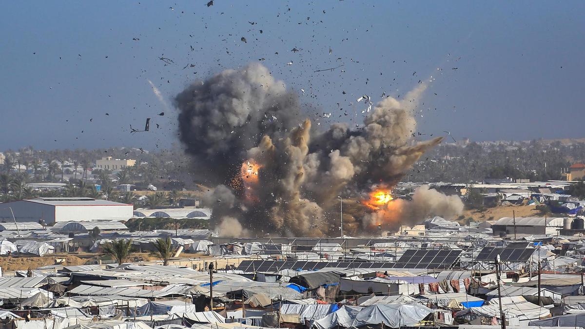 Israeli airstrike on Ghait camp in southern Gaza strip