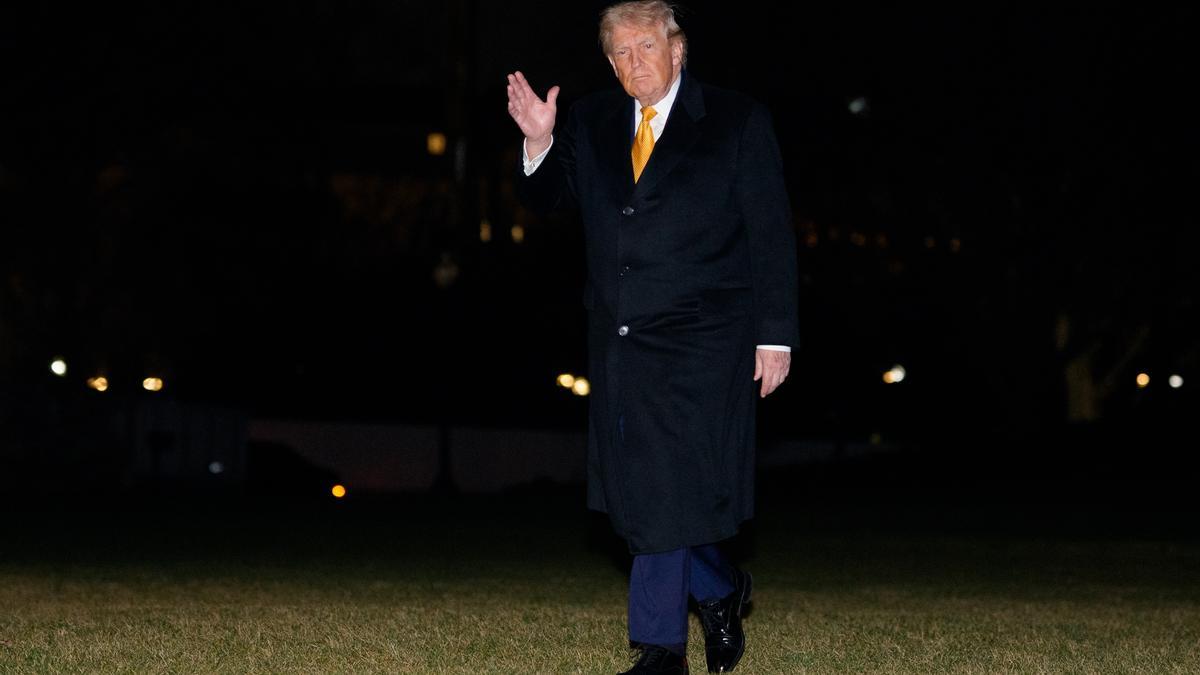 El presidente estadounidense, Donald Trump, a su llegada a la Casa Blanca el 5 de enero de 2026.