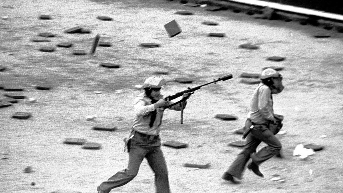 La herencia de plomo del franquismo o cómo la violencia policial siguió viva durante la Transición