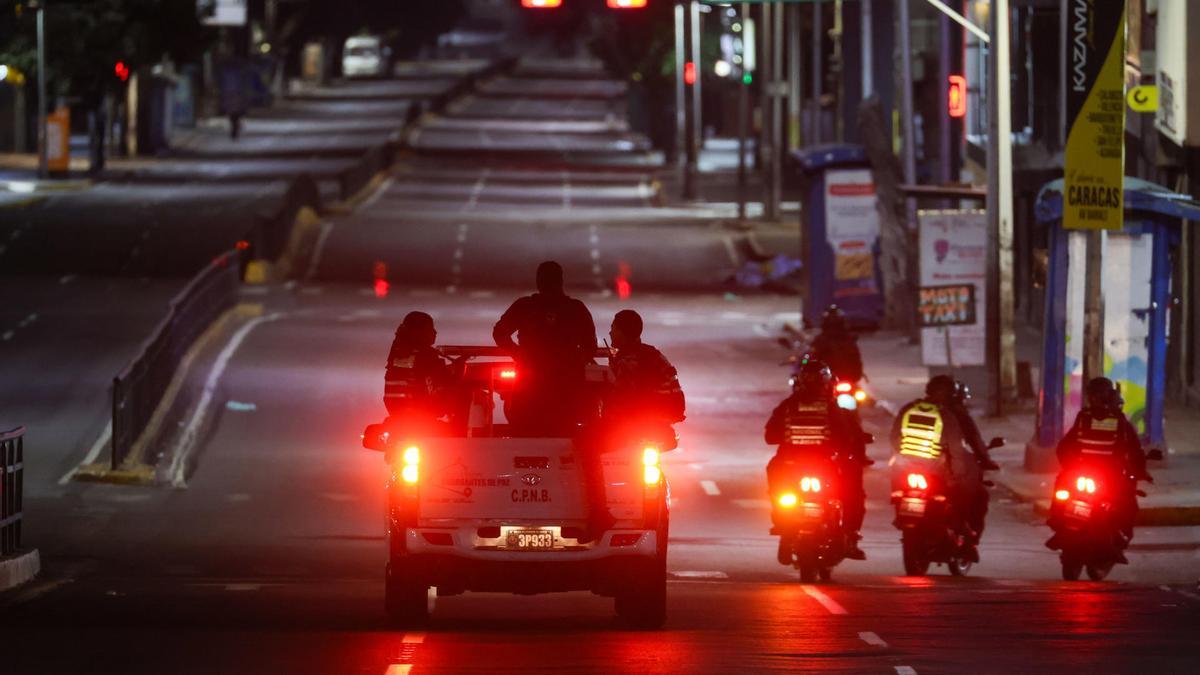 Varias detonaciones sacuden Caracas en medio de las tensiones con EEUU