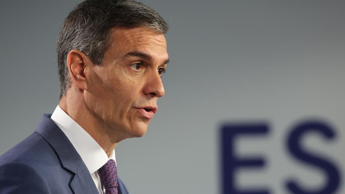 El PSOE engrasa su manual de resistencia (y electoral): "Hemos superado una semana muy dura"