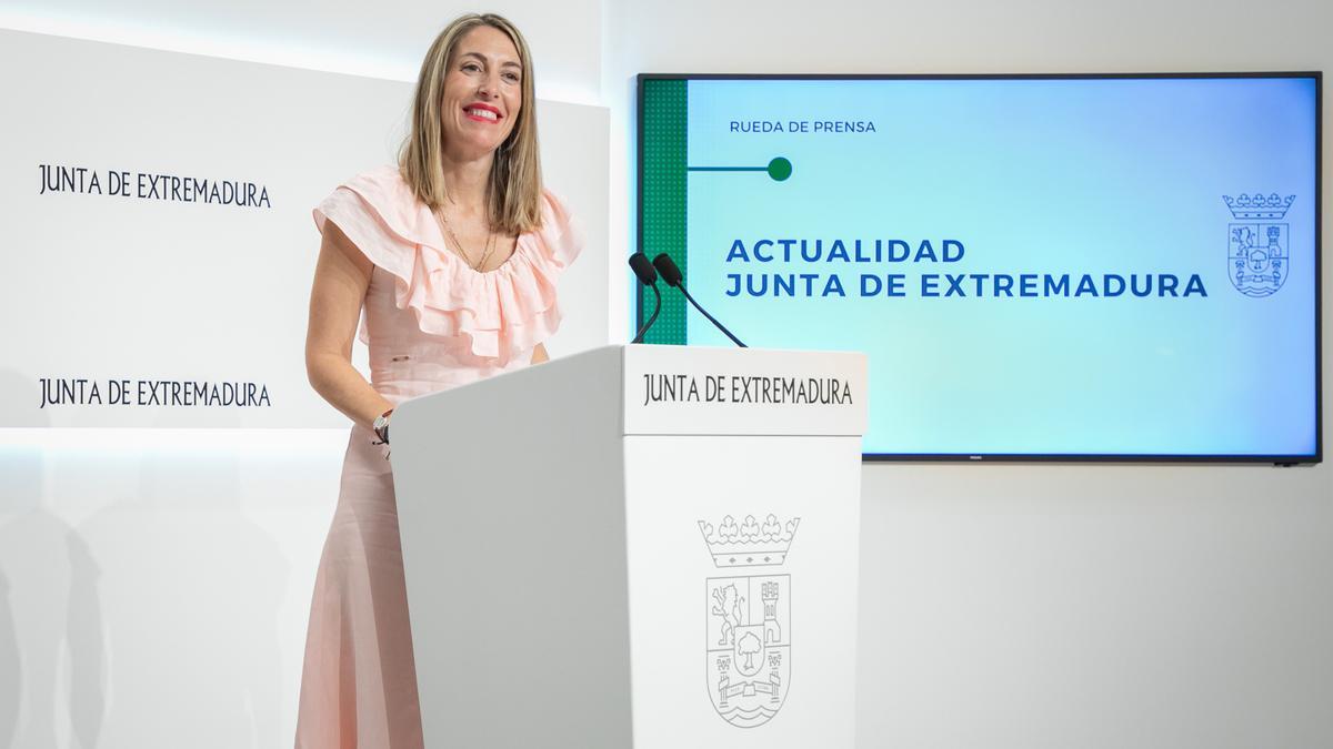 Archivo - La presidenta de la Junta de Extremadura, María Guardiola,en una imagen de archivo