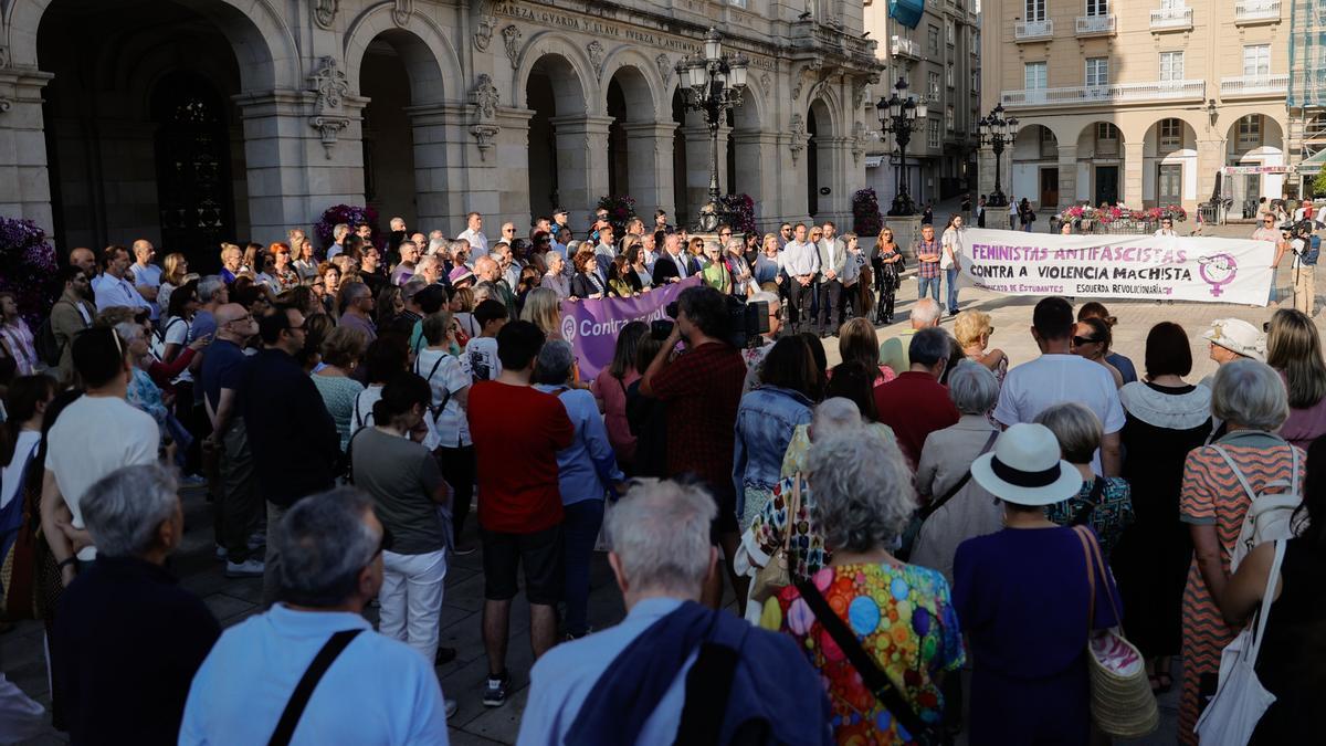 Concentración por la mujer asesinada en A Coruña.