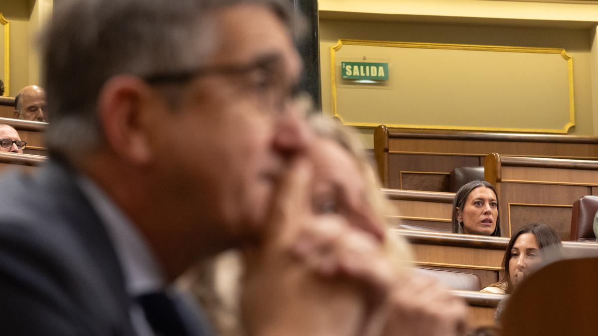 Miriam Nogueras y Patxi López en el Congreso de los Diputados.