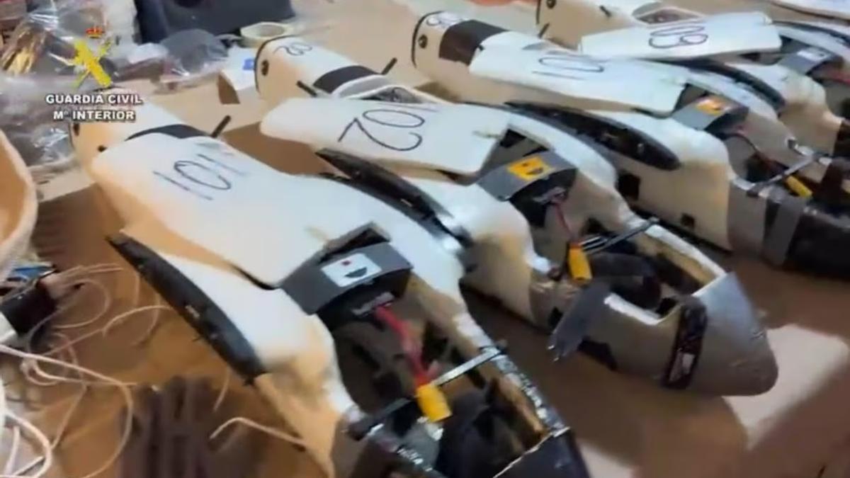 Descubren la primera gran flota de aeronaves no tripuladas para el narcotráfico en el Estrecho