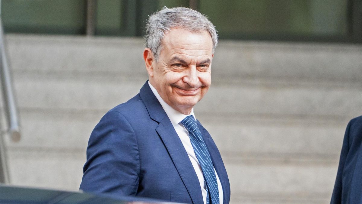El juez cita a declarar a las hijas de Zapatero el 30 de noviembre por el 'caso Plus Ultra'