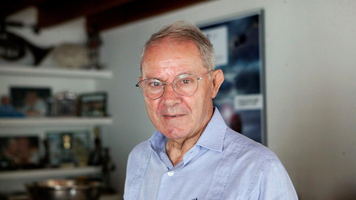 Adiós a José Ángel de la Casa, el narrador total del deporte y el luchador contra el Parkinson