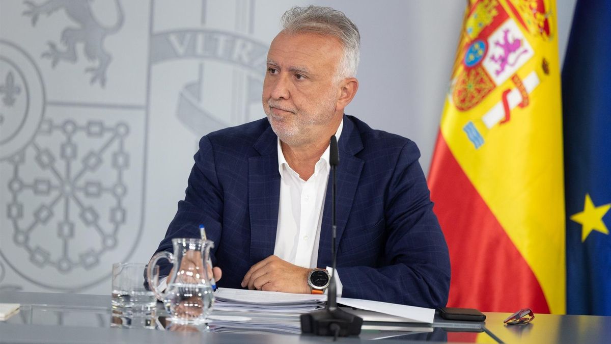 El ministro de Política Territorial y Memoria Democrática, Ángel Víctor Torres, durante la rueda de prensa tras el Consejo de Ministros.