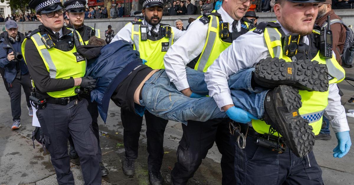 Reino Unido restringe las manifestaciones tras casi 500 arrestos en protesta propalestina
