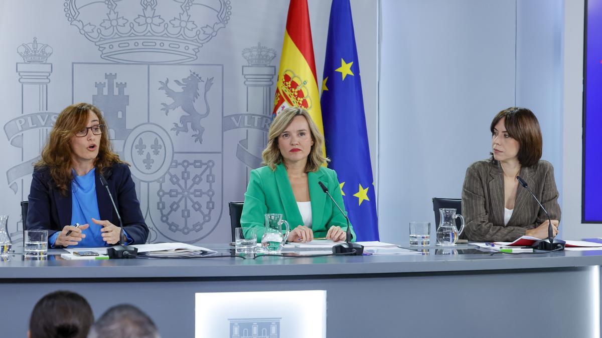 El Gobierno redobla su defensa de los servicios públicos frente al modelo de las autonomías del PP