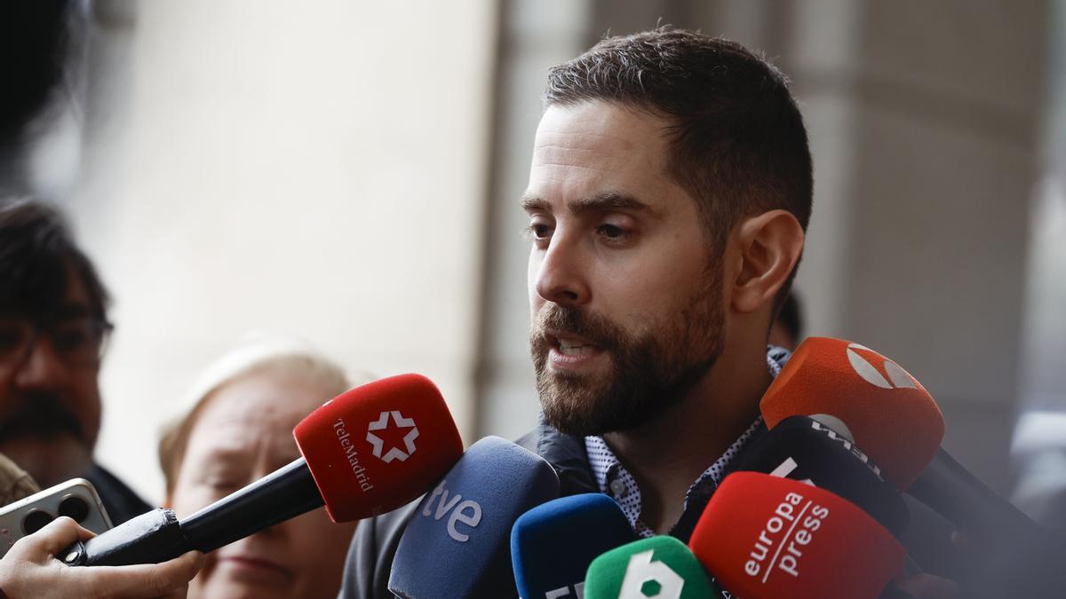 El secretario general de SEMAF, Diego Martín, atiende a los medios en el complejo de Nuevos Ministerios, este viernes en Madrid.