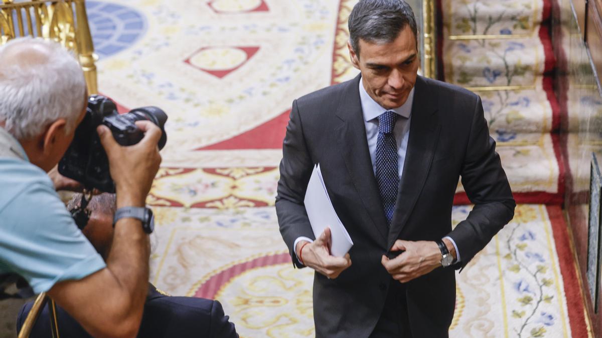 El voto de centro, la gran batalla soterrada entre el PP y el PSOE