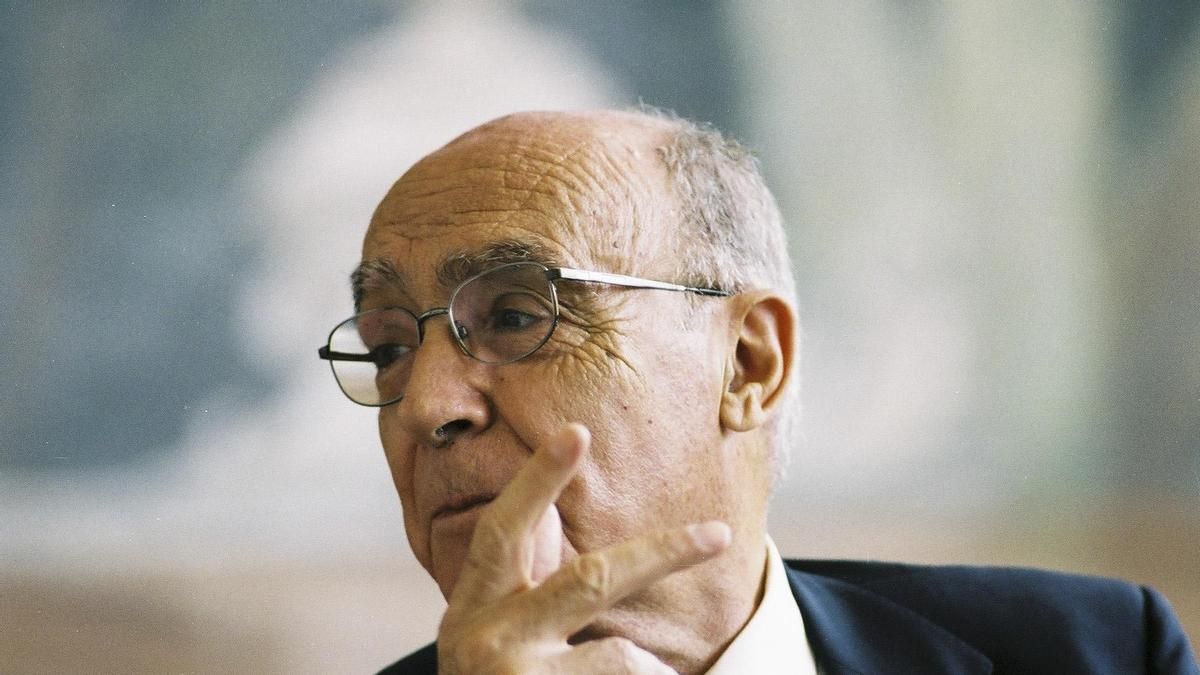 El último pulso entre la derecha portuguesa y José Saramago se libra en las escuelas de secundaria