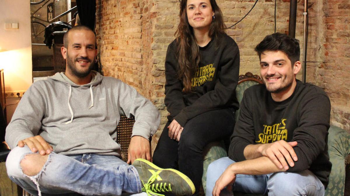 Jan Riera, Roser Cruells y Èric Vergés, integrantes de Les Catarres.