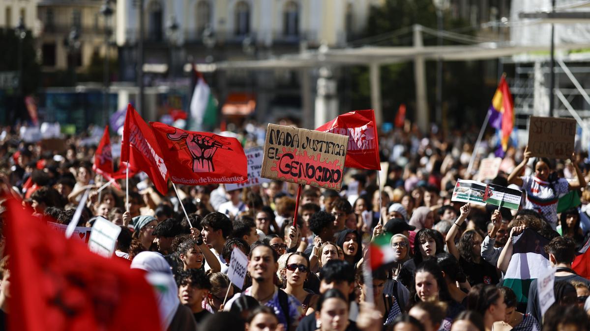 Miles de personas se manifiestan en toda España por Gaza y la protección de la Flotilla