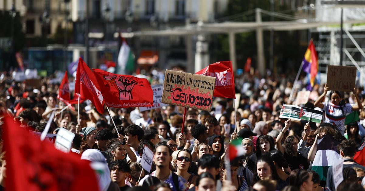 Miles de personas se manifiestan en toda España por Gaza y la protección de la Flotilla