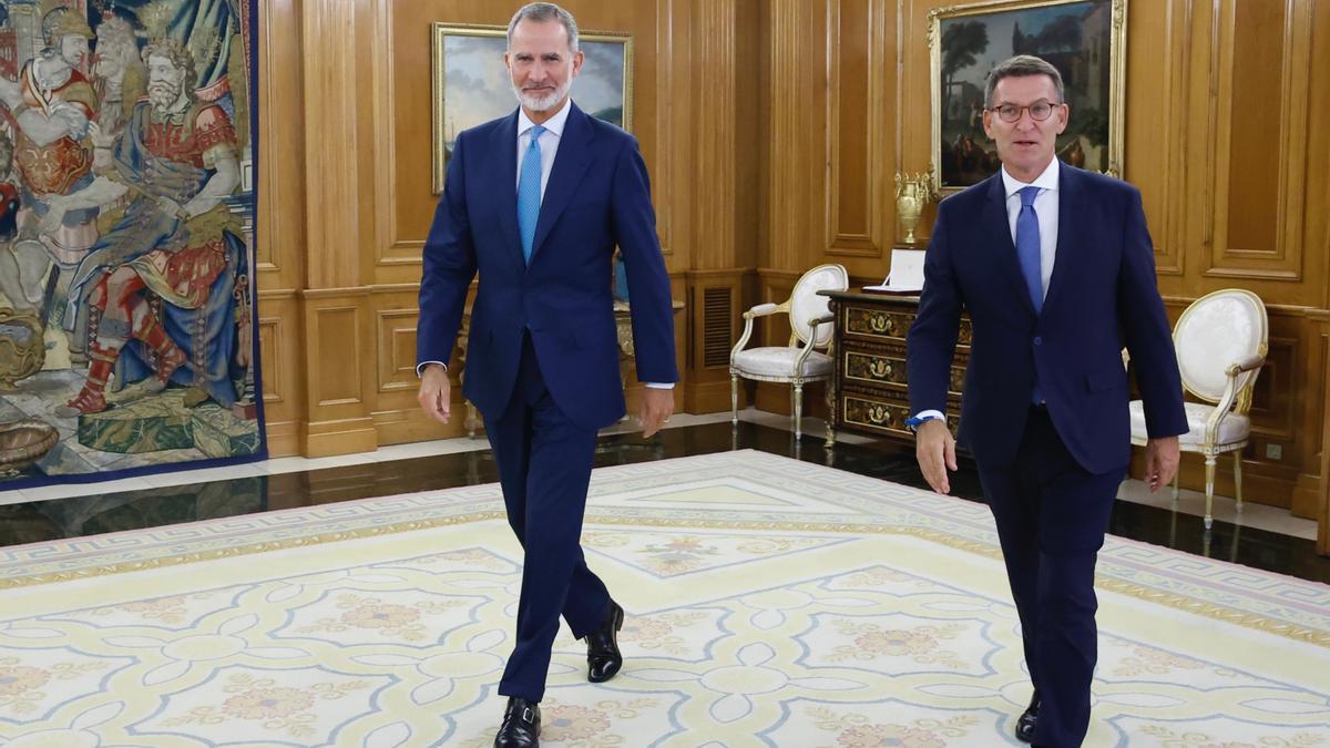 El Rey Felipe VI recibe al líder del PP, Alberto Núñez Feijóo, en el Palacio de la Zarzuela