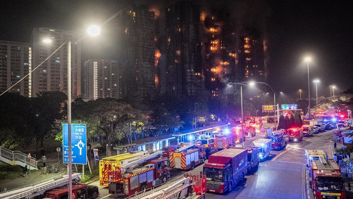 El incendio de Hong Kong se cobra al menos 55 muertos y 279 desaparecidos