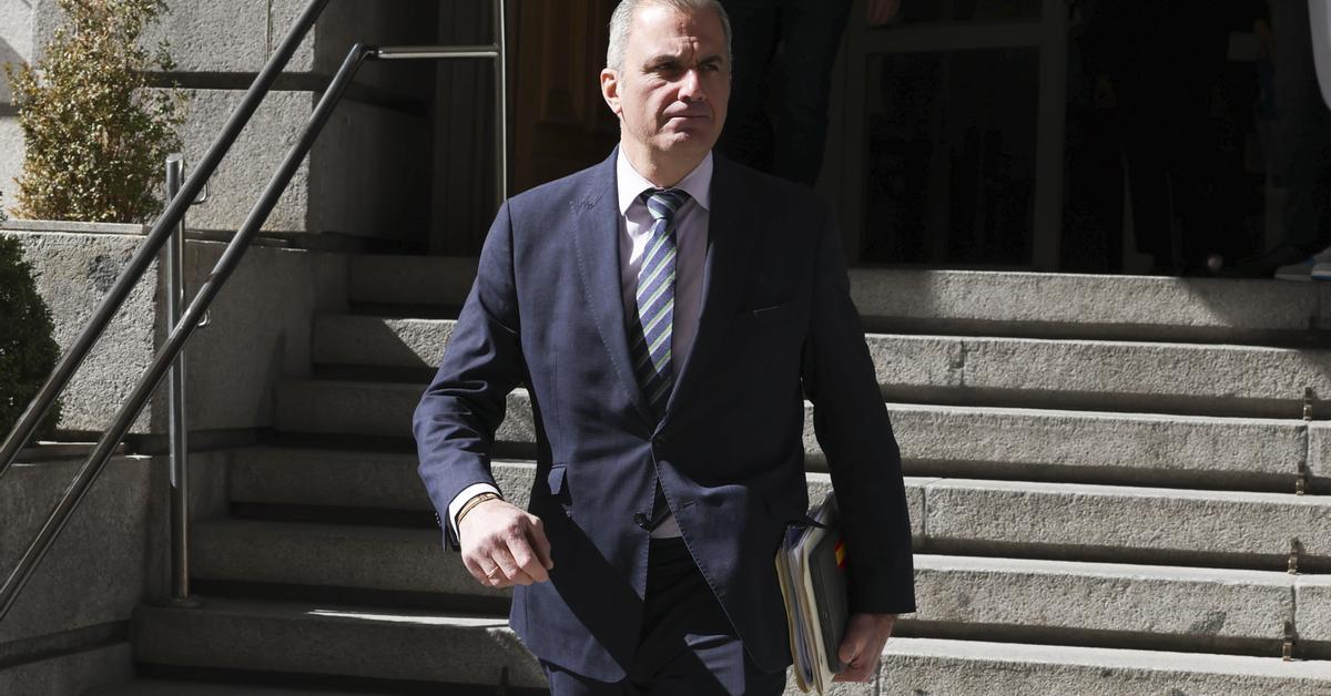 Vox retira a Ortega Smith de la Diputación Permanente del Congreso y de tres comisiones