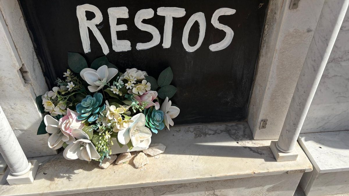 La batalla de una familia para sacar a su abuelo represaliado de un nicho privado en Badajoz