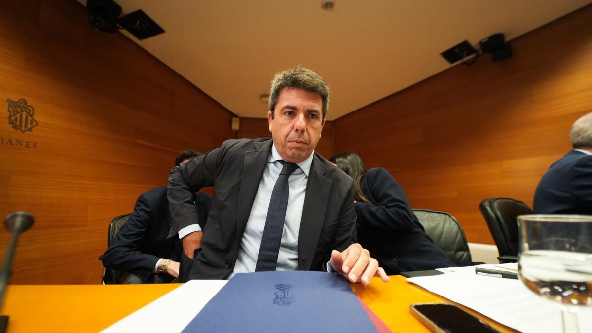 Mazón asegura que ya ha asumido responsabilidades y que nadie le pidió permiso para enviar la alerta