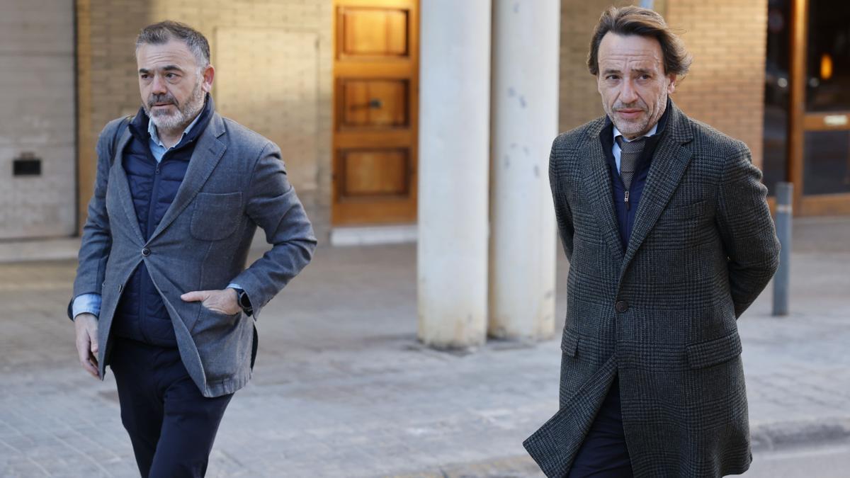 El secretario autonómico del Gabinete del President y de Comunicación de la Generalitat, José Manuel Cuenca antes de comparecer como testigo ante la jueza de Catarroja (Valencia).