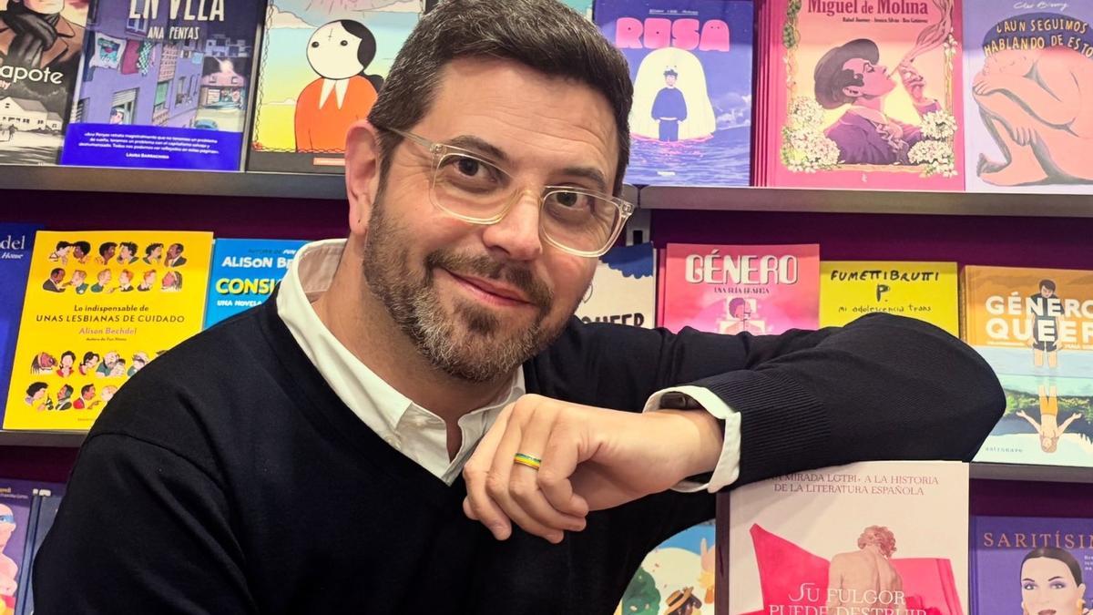 El escritor y Doctor en Filología Ramón Martínez