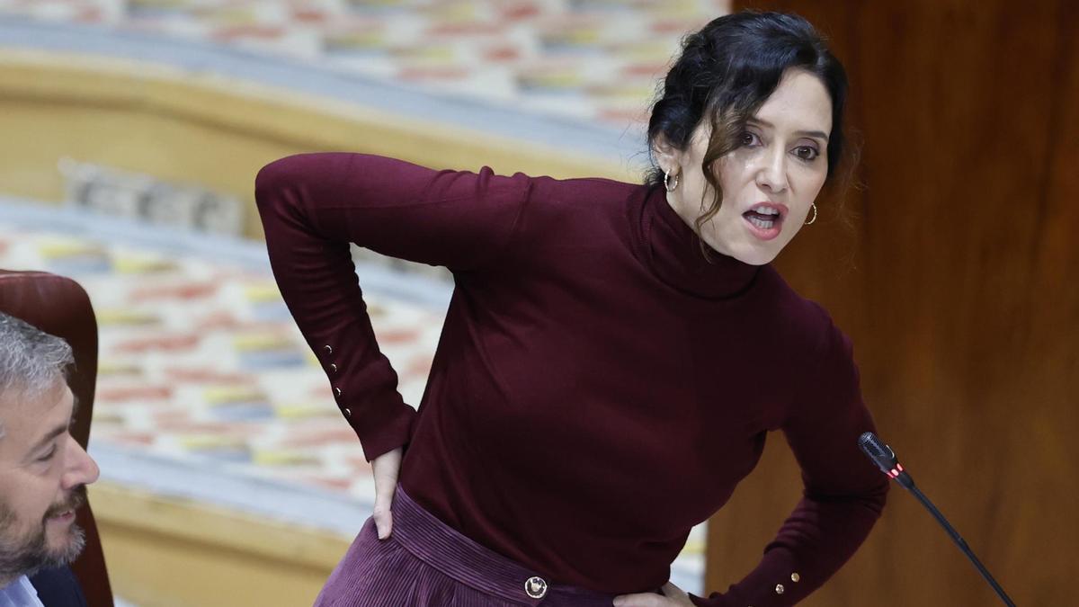 La presidenta regional, Isabel Díaz Ayuso interviene en el pleno de la Asamblea de Madrid, este jueves.
