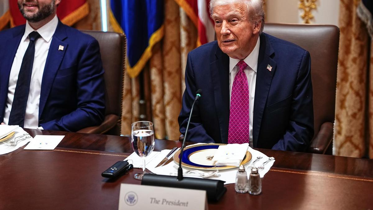 Trump dice que España debería recibir una 