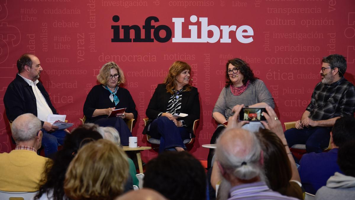 Un momento de la charla entre periodistas en el 13 aniversario de infoLibre.