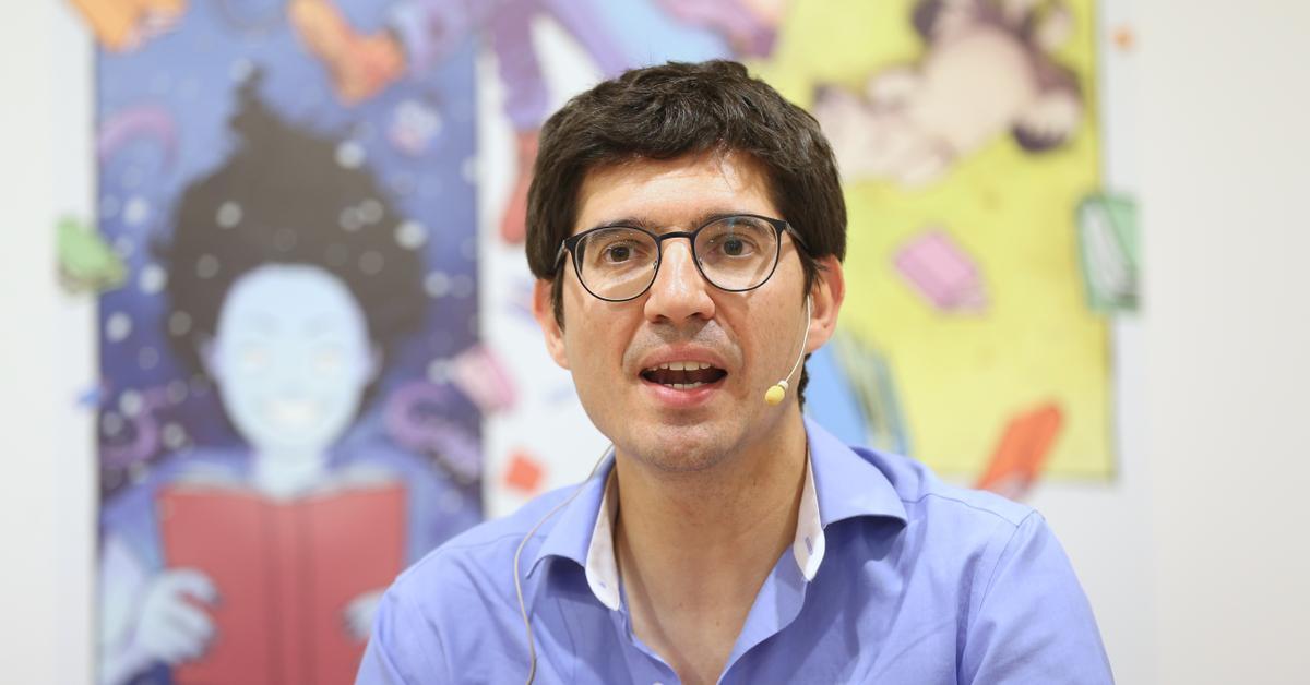 Paco Cerdà, Premio Nacional de Narrativa 2025 por 'Presentes', su libro sobre Primo de Rivera