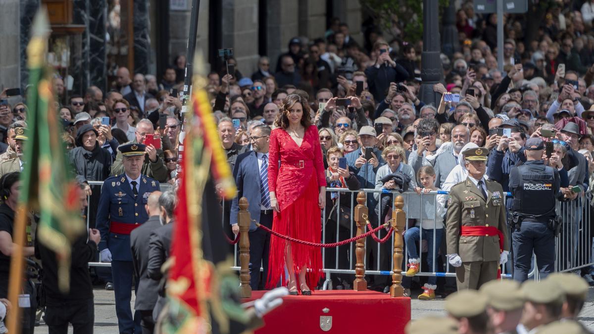 Isabel Díaz Ayuso, durante el acto cívico militar con motivo del Día de la Comunidad de Madrid en la Puerta del Sol, en 2024.
