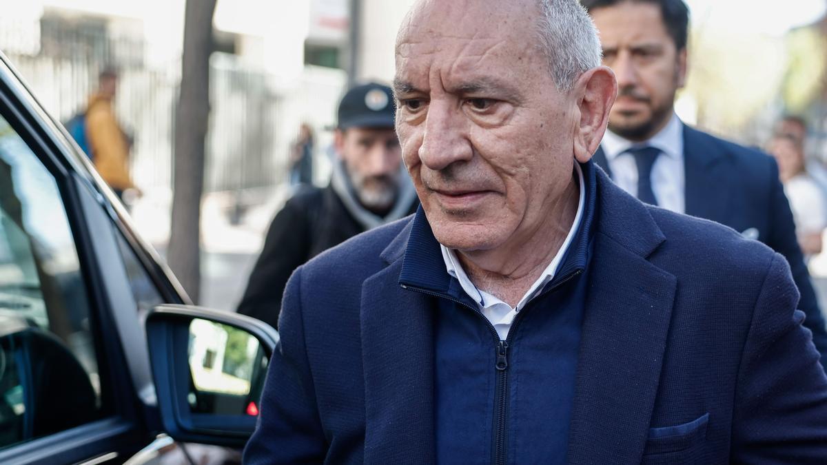 La policía que denunció al exDAO vuelve a pedir que se le prohíba comunicarse con ella