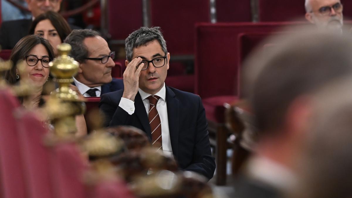 El ministro de Justicia, Félix Bolaños, asiste al acto de jura o promesa como fiscales de Sala.