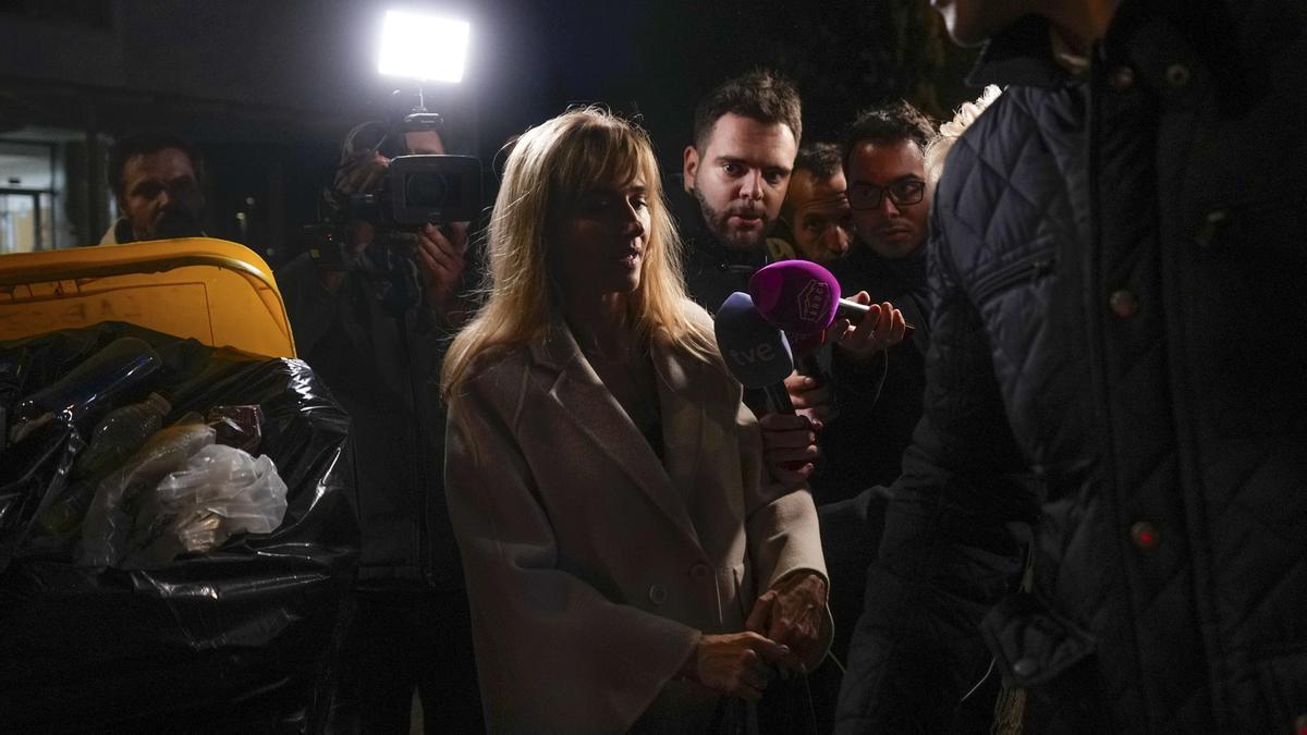 El juez Peinado archiva la causa a la alto cargo de La Moncloa imputada en el ‘caso Begoña Gómez’