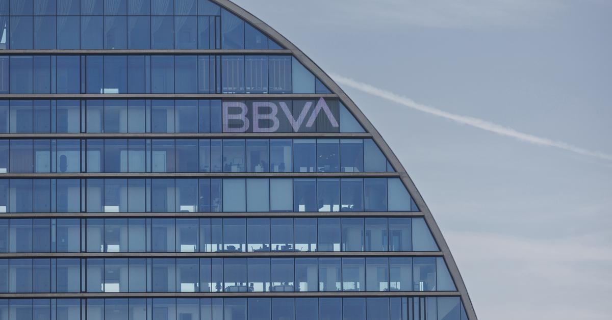 La CNMV autoriza la opa del BBVA sobre el Sabadell