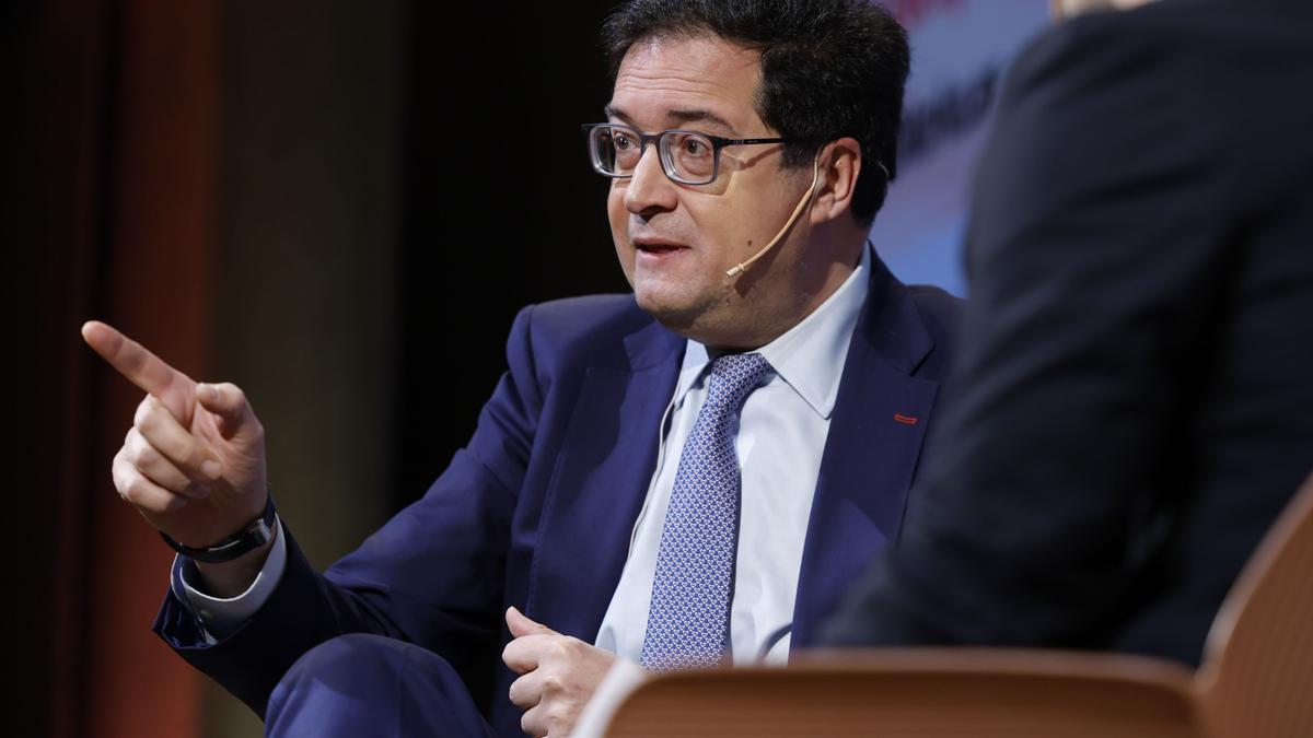 La jornada de 35 horas en la Administración del Estado estará en marcha antes del 15 de abril