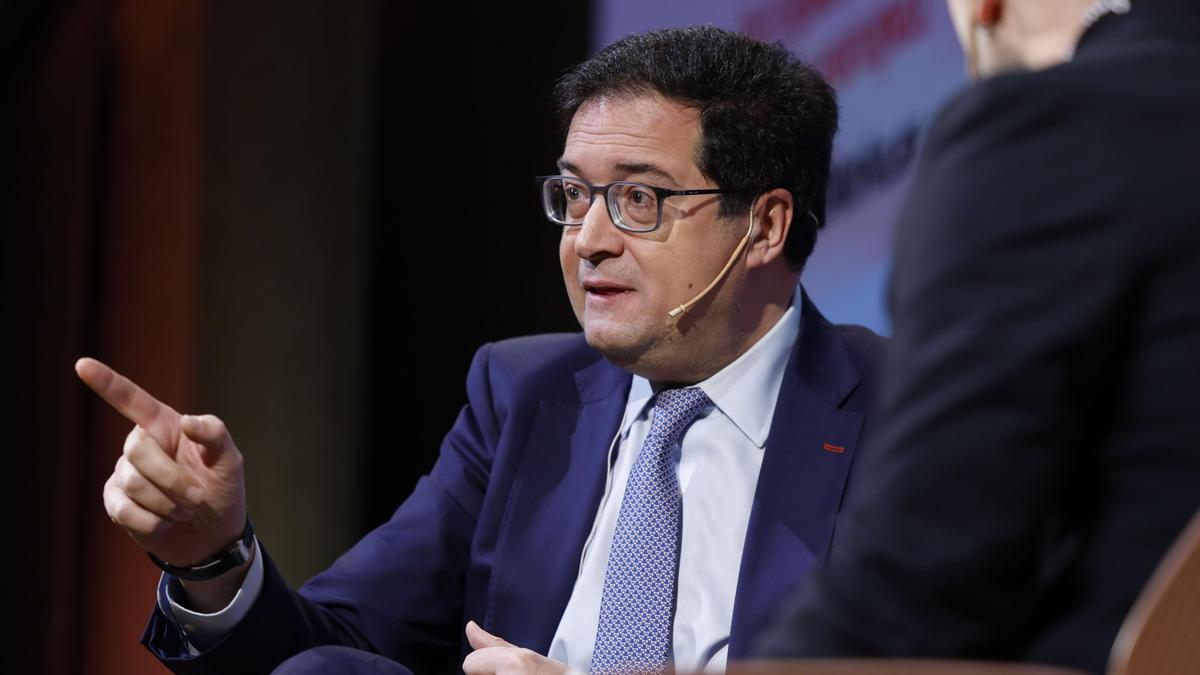 El ministro para la Transformación Digital y de la Función Pública, Óscar López participa en la VI edición del Foro Económico de elDiario.es.