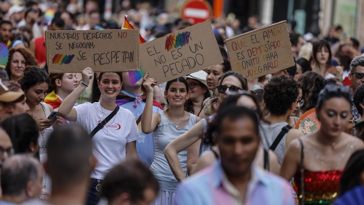Imagen de una manifestación en València por el Orgullo.