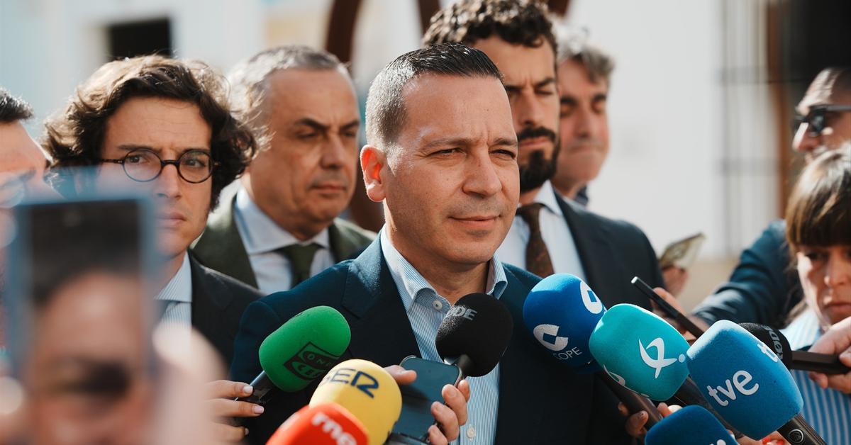 El PP y Vox dicen que las negociaciones en Extremadura van bien pero niegan un acuerdo