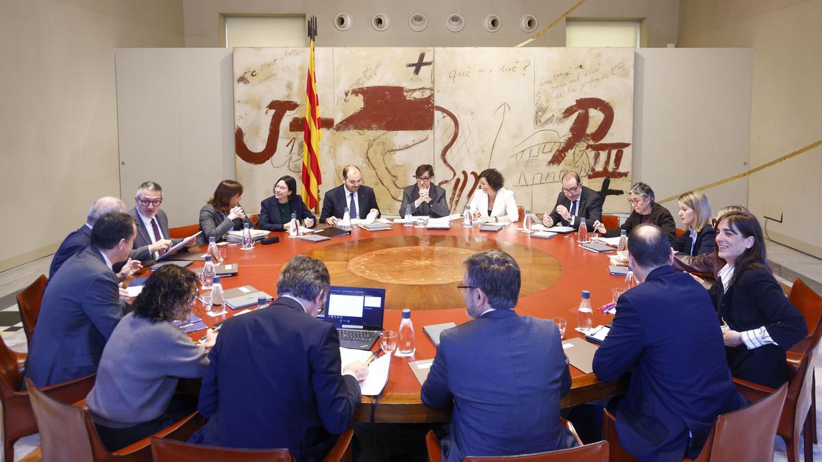 El presidente de la Generalitat, Salvador Illa, durante la reunión semanal del Govern.